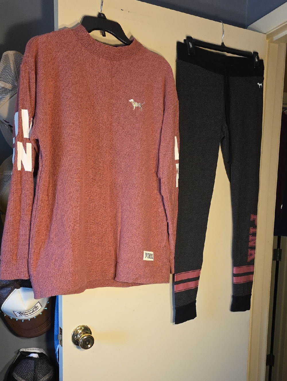 Victoria's Secret PINK Cozy Mauve Crewneck Sweater & Dark Gray Leggings Set
